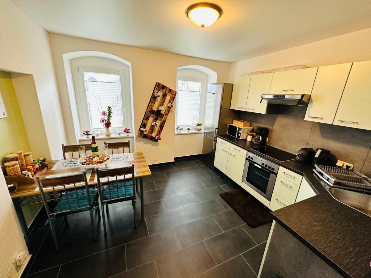 Gemuetliche Wohnung In Gruenhainichen Erzgebirge Grunhainichen Luaran gambar