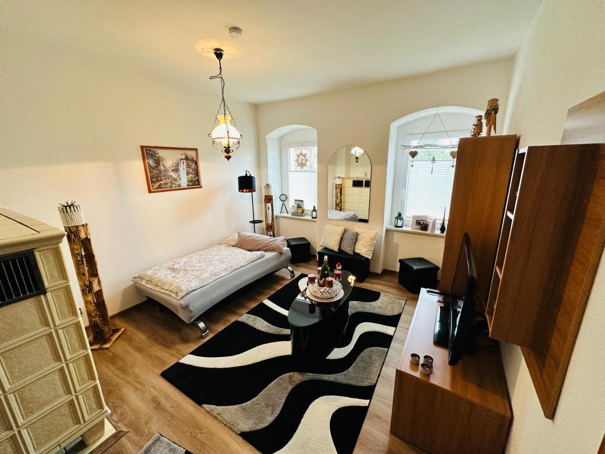 Gemuetliche Wohnung In Gruenhainichen Erzgebirge Grunhainichen Luaran gambar