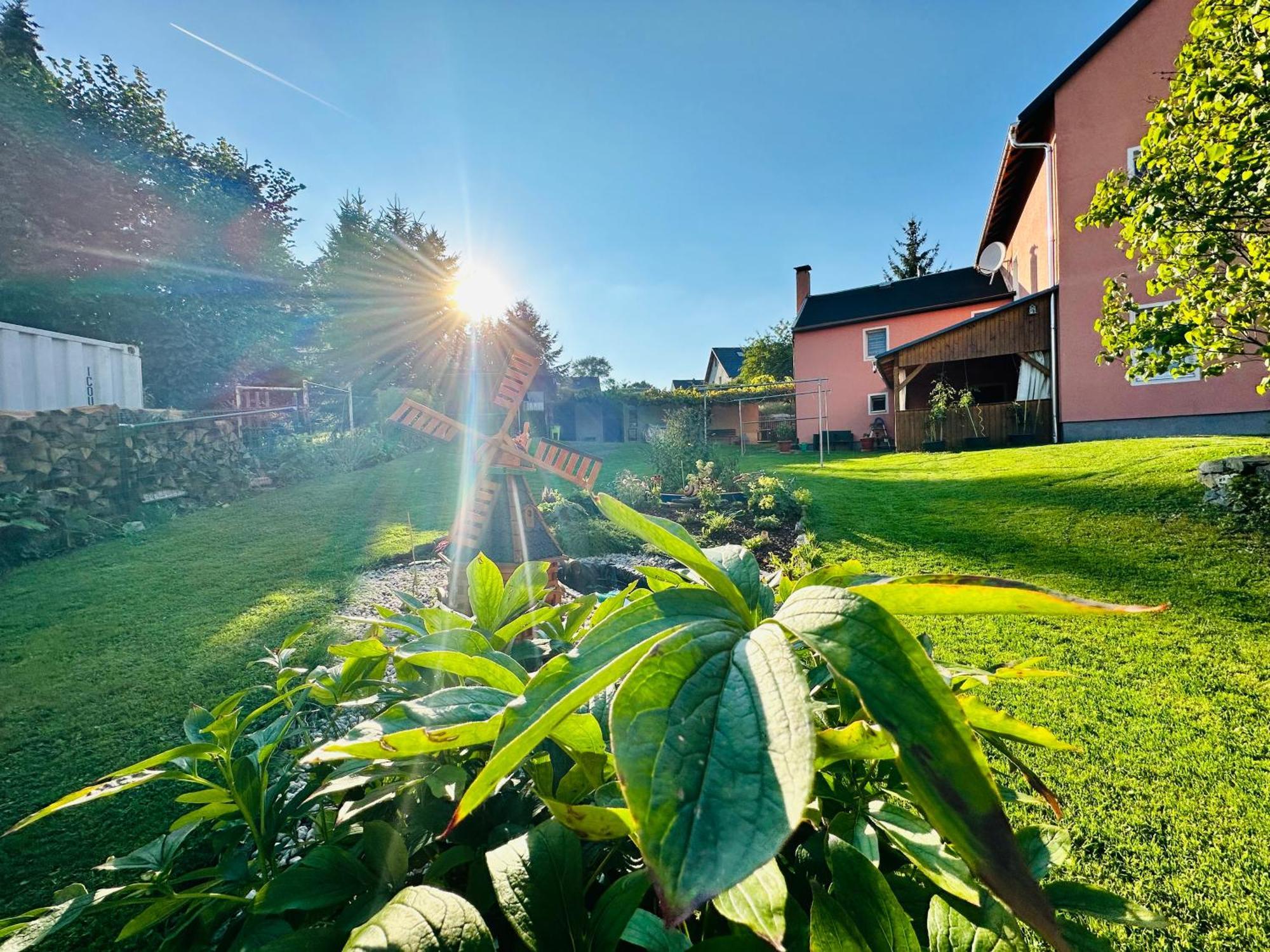 Gemuetliche Wohnung In Gruenhainichen Erzgebirge Grunhainichen Luaran gambar
